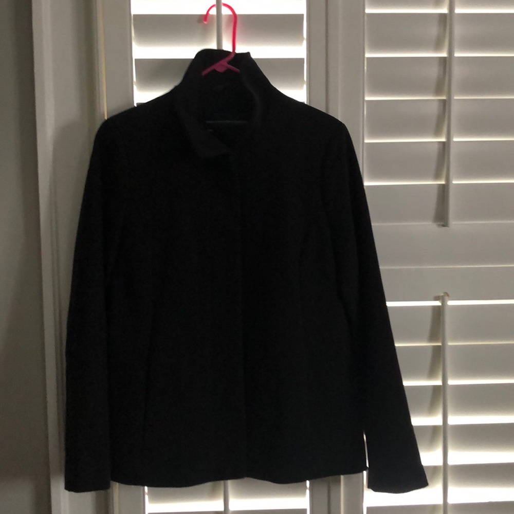 Lands End Women’s black coat size 6